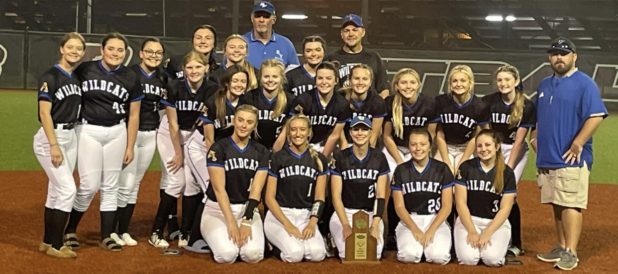59th DISTRICT TOURNAMENT: Bat Kats win first title in 16 seasons