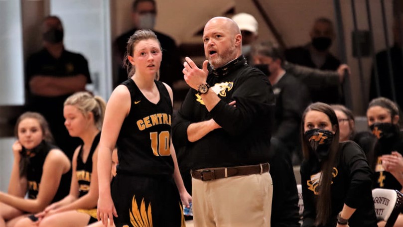 15TH REGION TOURNAMENT: Lady Eagles, Lady Dogs advance to semis