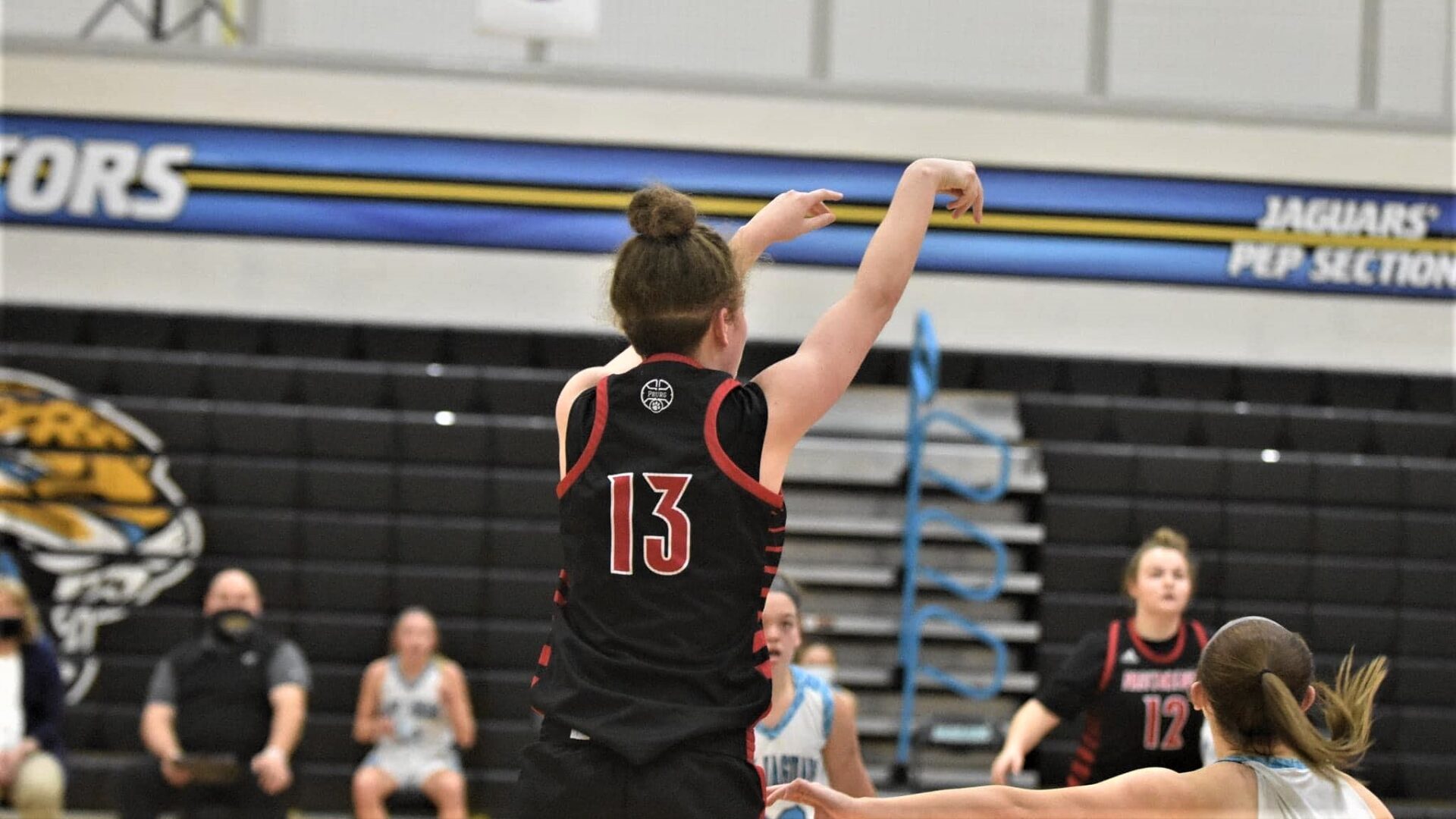 58TH DISTRICT TOURNAMENT: Floyd Central, Lawrence County advance