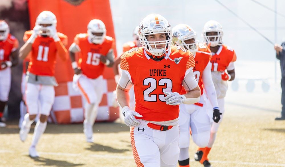 COLLEGE FOOTBALL: Bears extend winning streak to 3 at Bethel