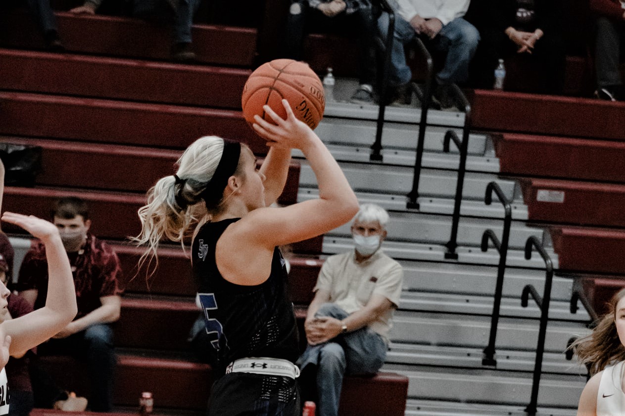 HIGH SCHOOL BASKETBALL: McCoy nets 31 in Phelps win; Valley tops LexCath