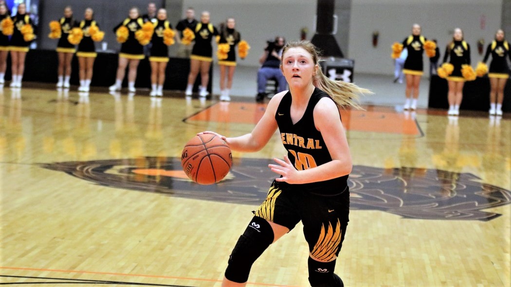 57TH DISTRICT TOURNAMENT: Johnson Central bounces Paintsville