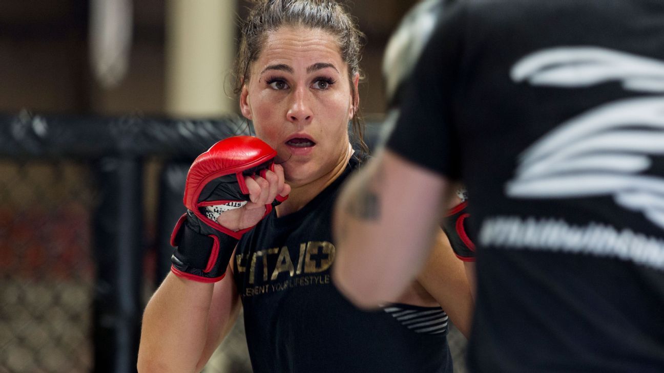 Sources: Eye-Calvillo to headline June UFC card