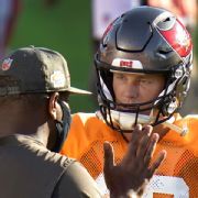 Follow live: Mahomes-Watson showdown kicks off NFL season