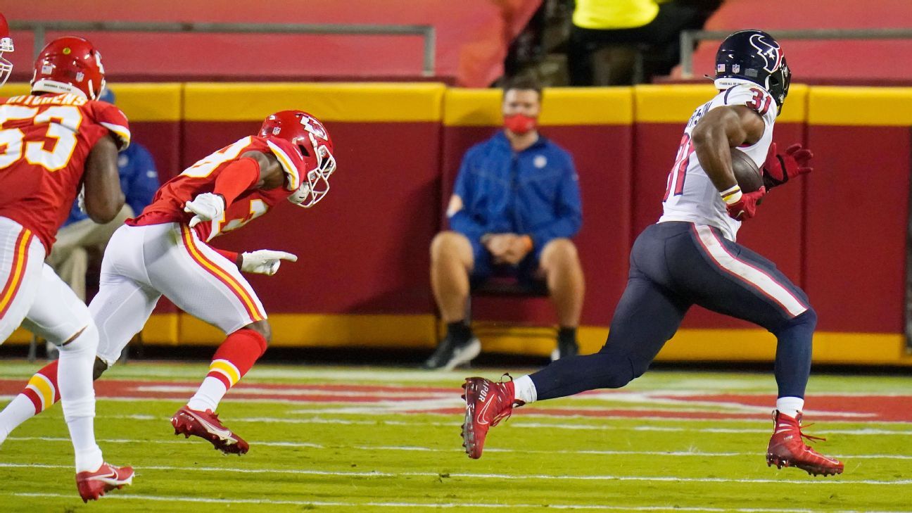 Texans' David Johnson quiets trade critics with first TD of NFL season