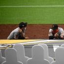 Giants, Padres to play DH after false positive