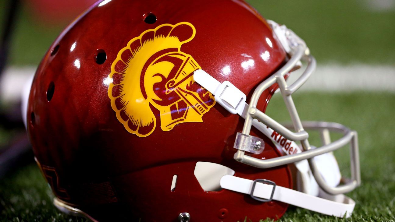 Trojans ask California Gov. to 'please let us play'