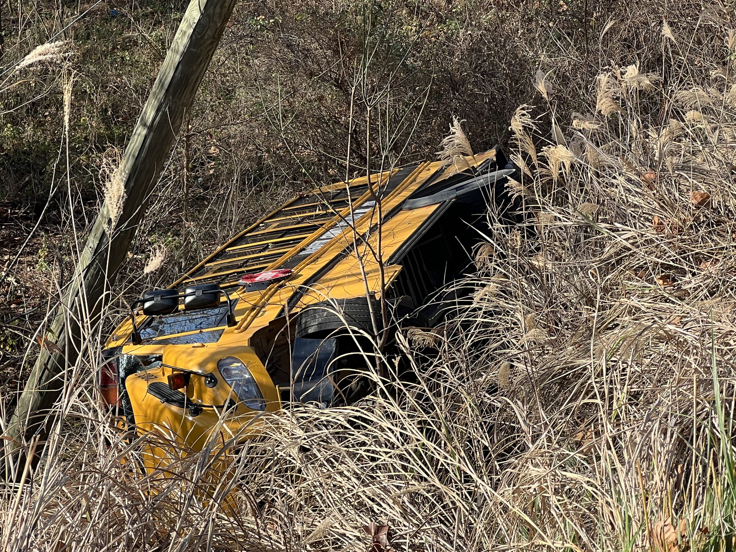 Driver, several students hurt in Magoffin County bus crash